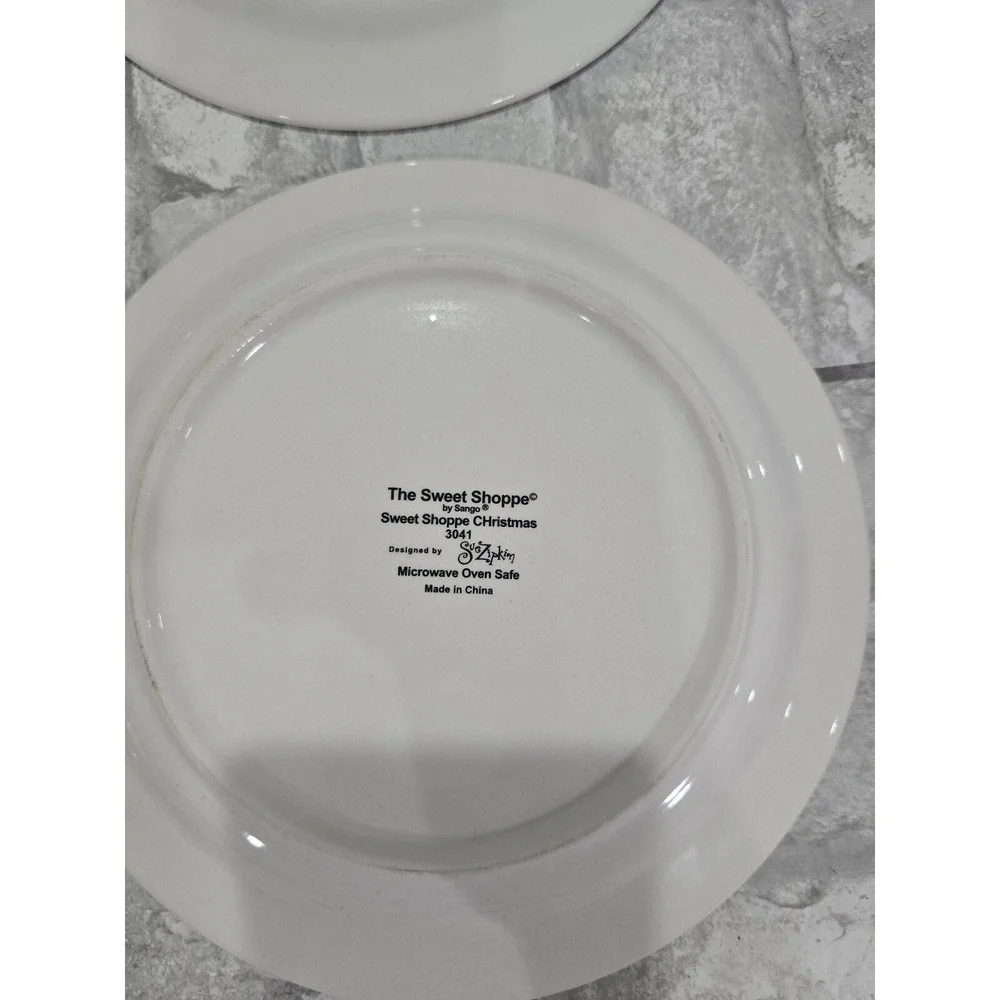The Sweet Shop Set of 4 Snowman Dessert Salad Plates 8